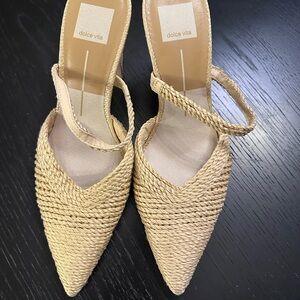 Dolce Vita Women's Cream Espadrille Shoes